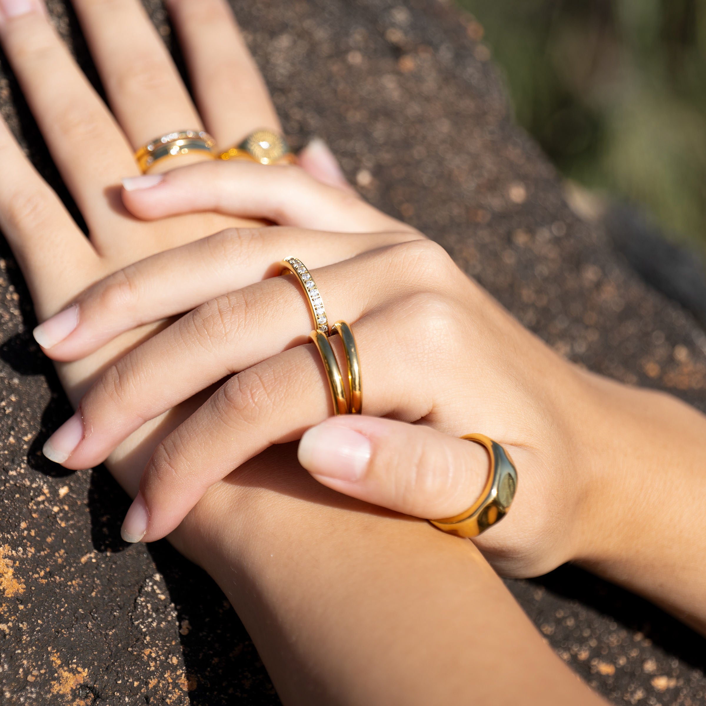 Solis Ring lifestyle shot – hypoallergenic