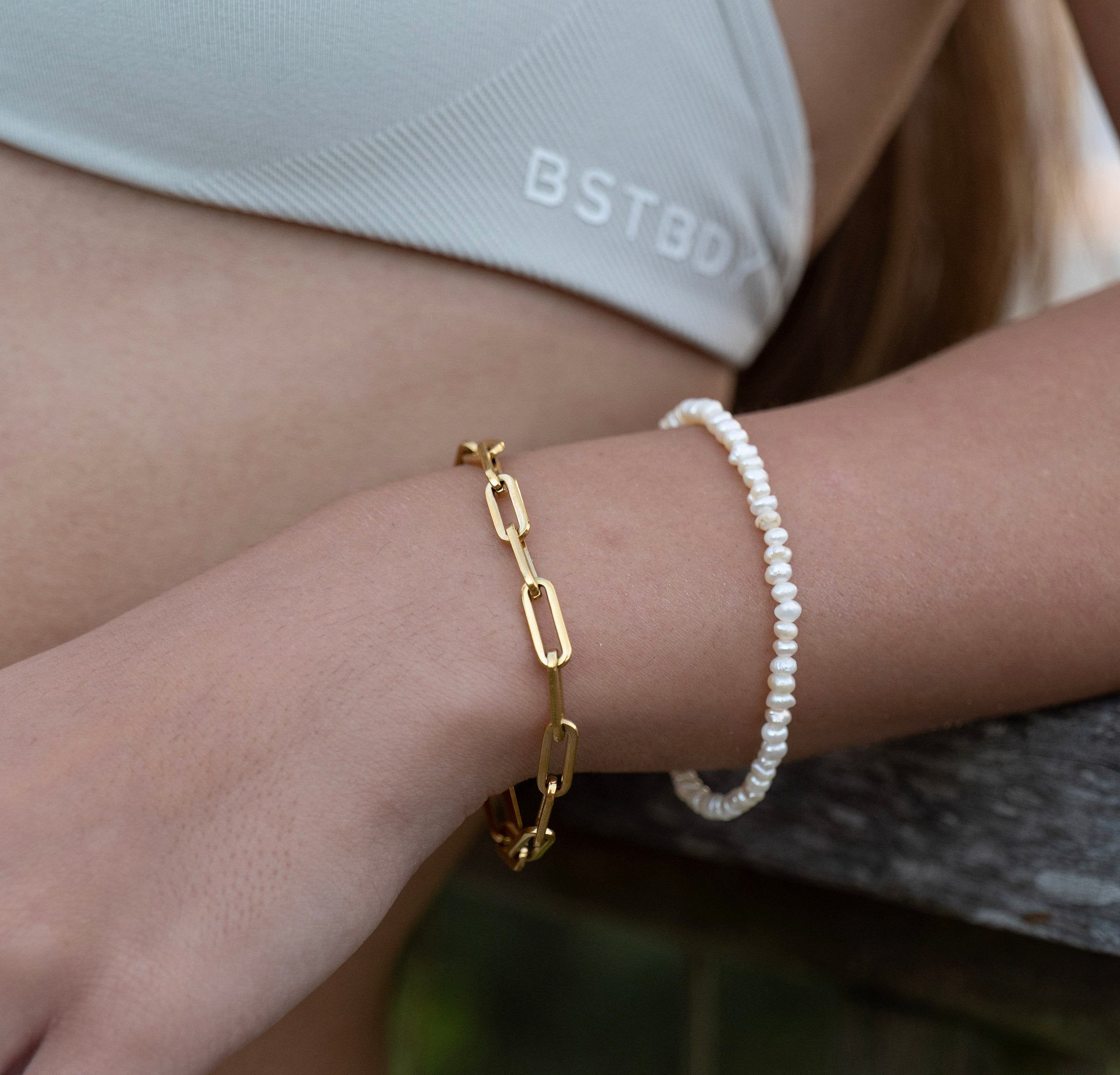 Gold paperclip chain and freshwater pearl bracelet bundle