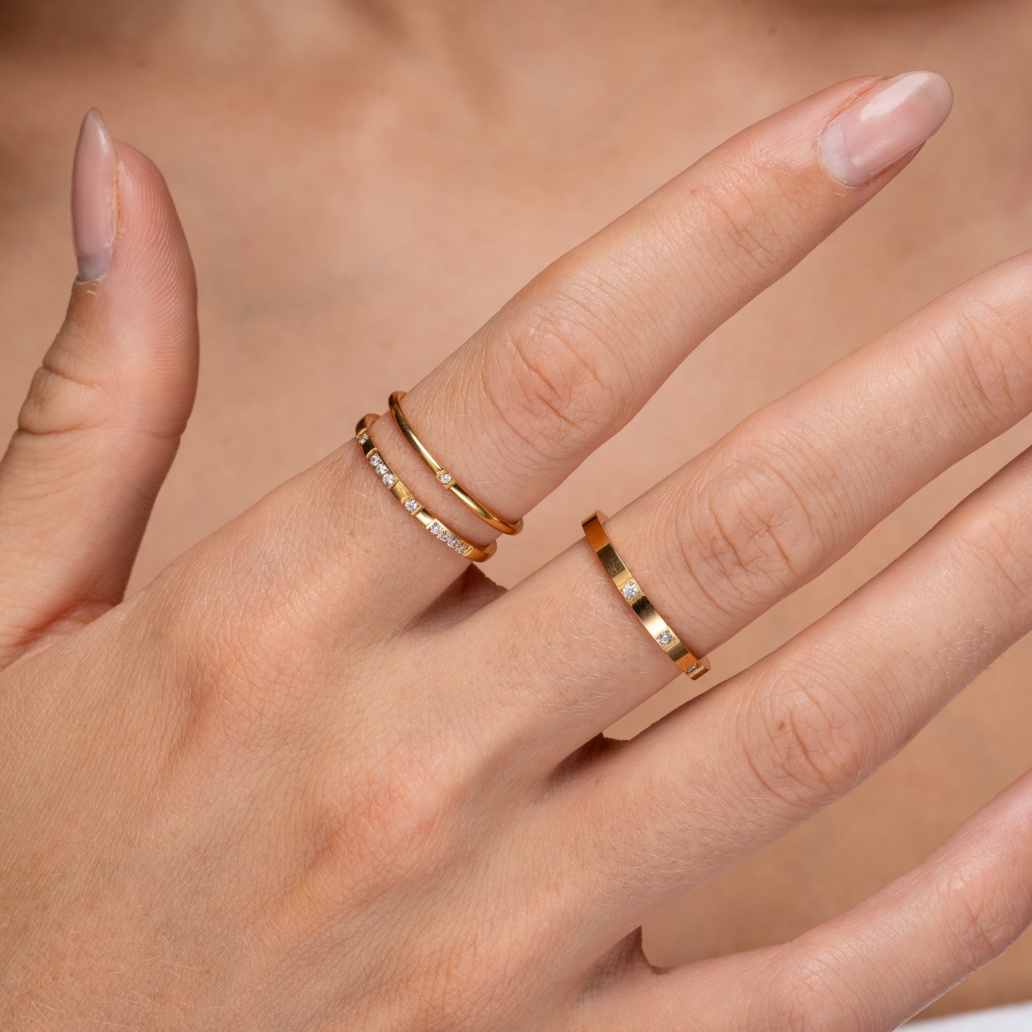 Calista gold stacking ring set – Maevi jewellery